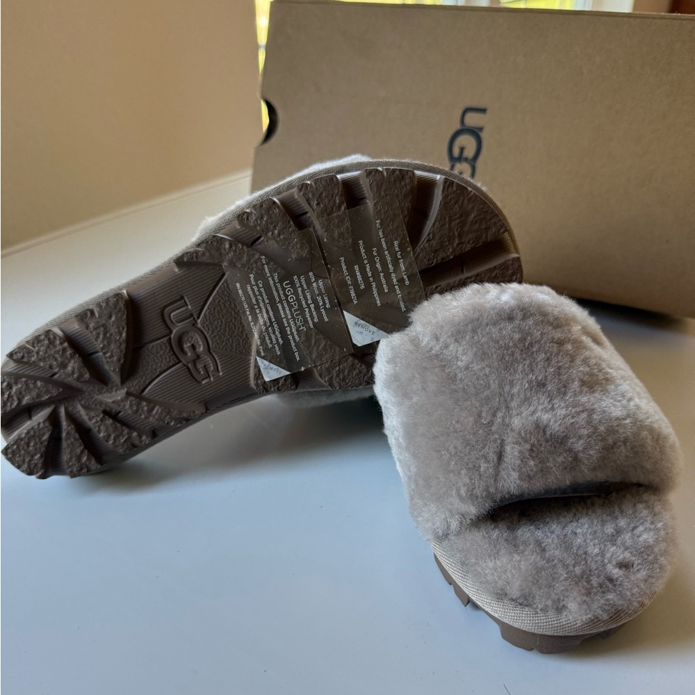 UGG Cozette Sheepskin Slide Slippers Oyster - Picture 7 of 7